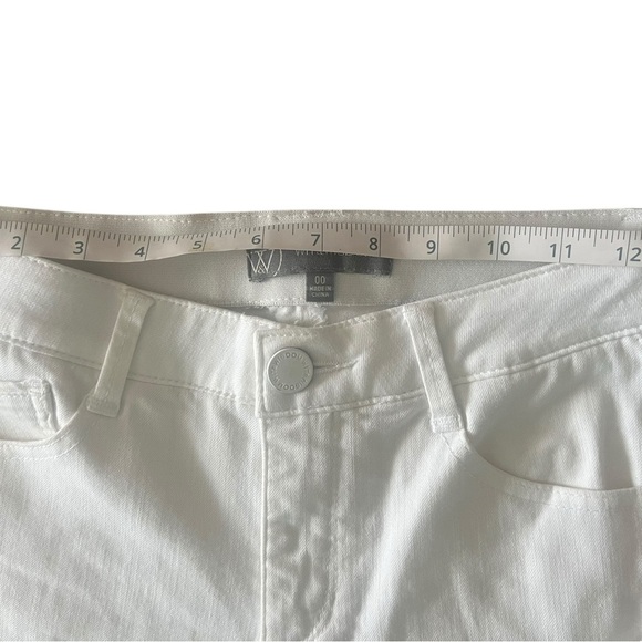 Wit & Wisdom White Bermuda Shorts - Picture 7 of 9